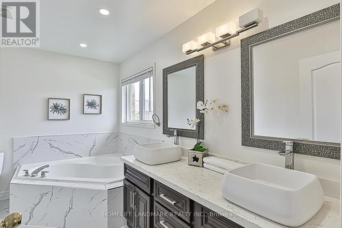 210 Everett Street, Markham (Wismer), ON - Indoor Photo Showing Bathroom