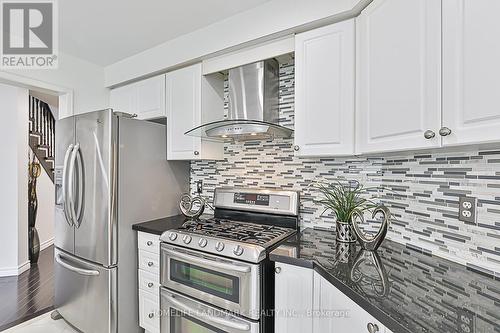 210 Everett Street, Markham (Wismer), ON - Indoor Photo Showing Kitchen