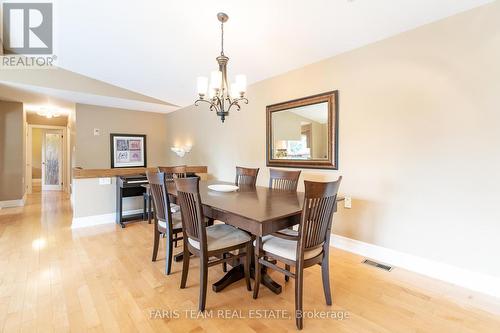 8 White Pine Place, Barrie (Codrington), ON - Indoor Photo Showing Dining Room