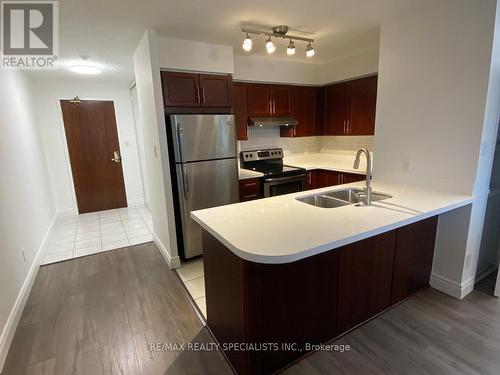 2001 - 156 Enfield Place, Mississauga (City Centre), ON - Indoor Photo Showing Kitchen With Stainless Steel Kitchen With Double Sink