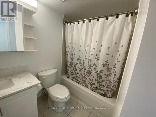 2001 - 156 Enfield Place, Mississauga (City Centre), ON - Indoor Photo Showing Bathroom