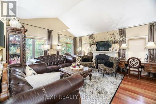 18 Martha Court, Pelham, ON - Indoor Photo Showing Living Room With Fireplace