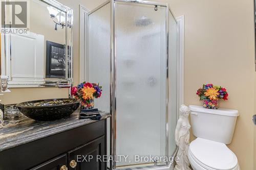 18 Martha Court, Pelham (Fenwick), ON - Indoor Photo Showing Bathroom