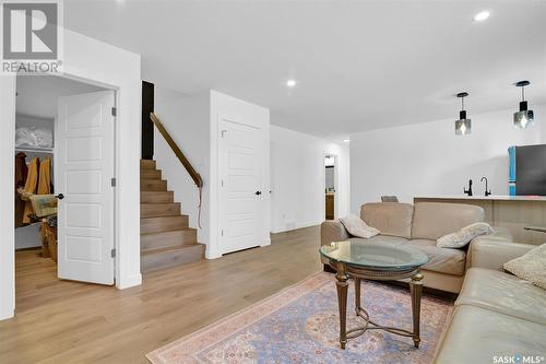 4154 Fieldstone Way, Regina, SK - Indoor Photo Showing Living Room