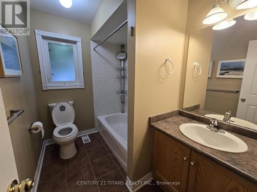 72 Forest Avenue N, Wasaga Beach, ON - Indoor Photo Showing Bathroom