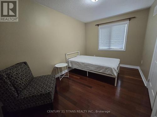 72 Forest Avenue, Wasaga Beach, ON - Indoor Photo Showing Bedroom