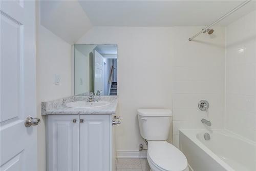 3147 Goodyear Road, Burlington, ON - Indoor Photo Showing Bathroom