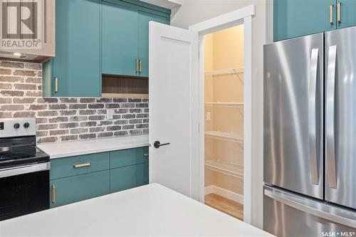 320 Myles Heidt Lane, Saskatoon, SK - Indoor Photo Showing Kitchen With Stainless Steel Kitchen