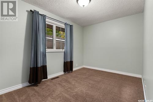 220 Rae Street, Regina, SK - Indoor Photo Showing Other Room