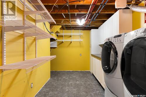 220 Rae Street, Regina, SK - Indoor Photo Showing Laundry Room