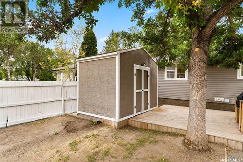 220 Rae Street, Regina, SK - Outdoor With Exterior