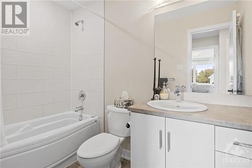 12 Charles Street, Carleton Place, ON - Indoor Photo Showing Bathroom