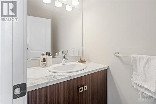 12 Charles Street, Carleton Place, ON - Indoor Photo Showing Bathroom