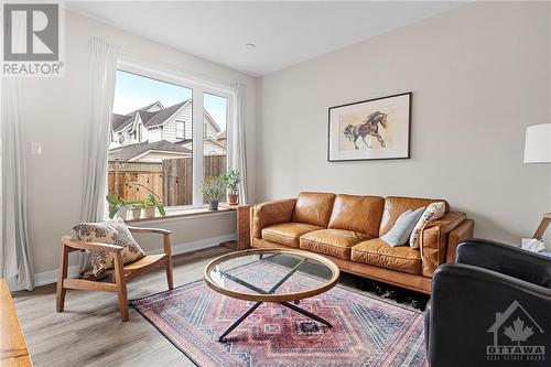 12 Charles Street, Carleton Place, ON - Indoor Photo Showing Living Room