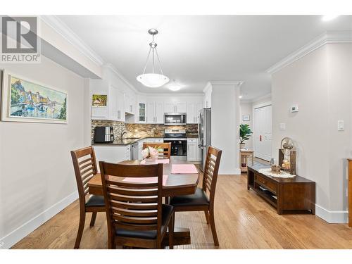 330 4 Avenue Se Unit# 304, Salmon Arm, BC - Indoor Photo Showing Dining Room