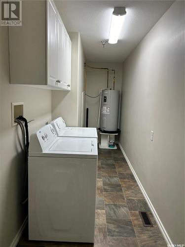 109 1621 Dakota Drive, Regina, SK - Indoor Photo Showing Laundry Room