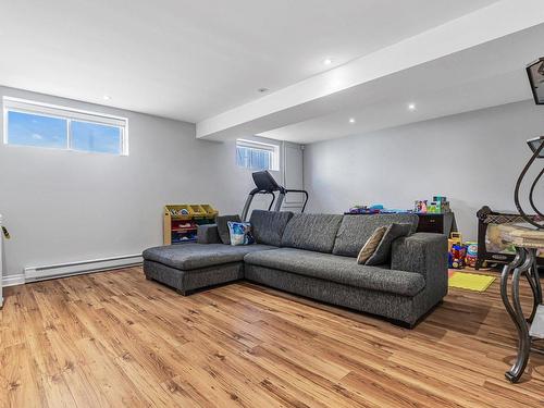 Family room - 161 Rue Des Abbesses, Vaudreuil-Dorion, QC - Indoor Photo Showing Other Room