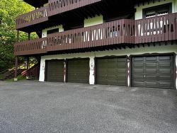 Garage - 