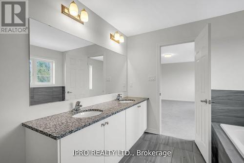 469 Hornbeck Street, Cobourg, ON - Indoor Photo Showing Bathroom