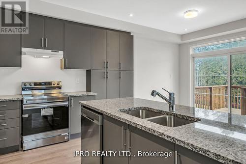 469 Hornbeck Street, Cobourg, ON - Indoor Photo Showing Kitchen With Double Sink With Upgraded Kitchen