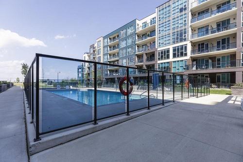 16 Concord Place|Unit #424, Grimsby, ON - Outdoor With Balcony