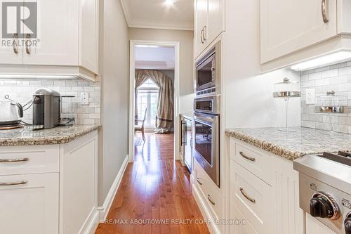 15 - 2400 Neyagawa Boulevard, Oakville (River Oaks), ON - Indoor Photo Showing Kitchen