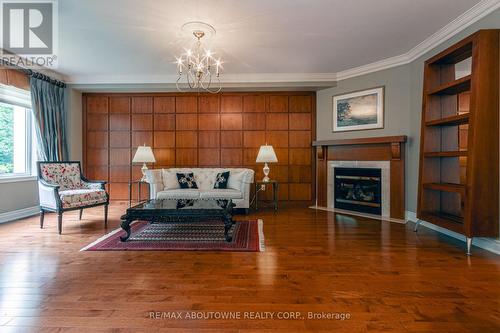 15 - 2400 Neyagawa Boulevard, Oakville (River Oaks), ON - Indoor Photo Showing Living Room With Fireplace