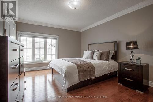 15 - 2400 Neyagawa Boulevard, Oakville (River Oaks), ON - Indoor Photo Showing Bedroom