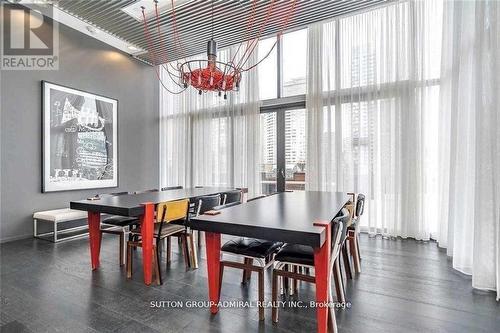 809 - 5 St. Joseph Street, Toronto, ON - Indoor Photo Showing Dining Room