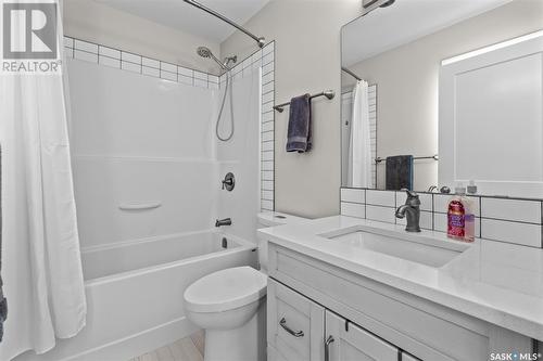 2048 Brighton Common, Saskatoon, SK - Indoor Photo Showing Bathroom