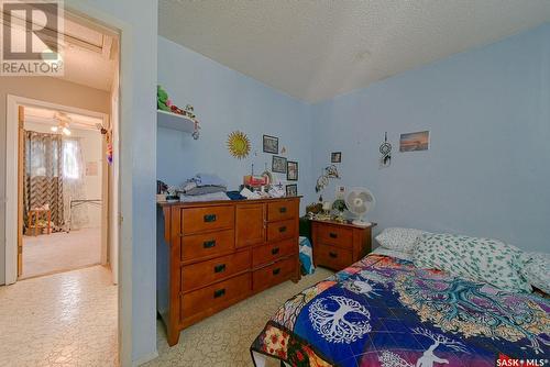 36 Borlase Crescent, Regina, SK - Indoor Photo Showing Bedroom