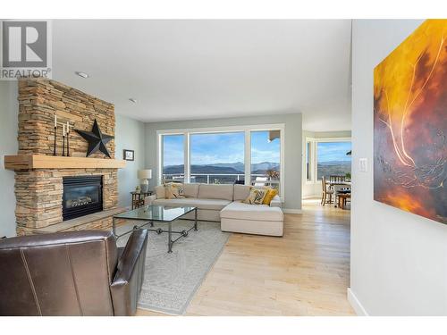 1437 Copper Mountain Court, Vernon, BC - Indoor Photo Showing Living Room With Fireplace