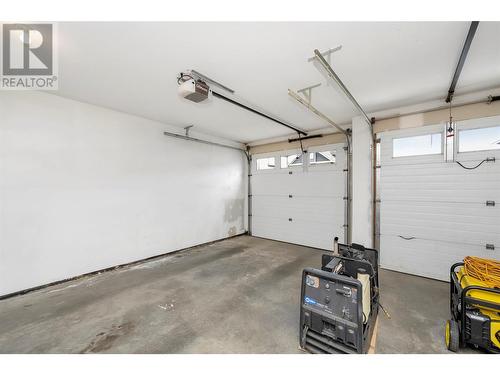 1437 Copper Mountain Court, Vernon, BC - Indoor Photo Showing Garage