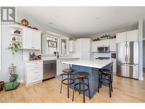 1437 Copper Mountain Court, Vernon, BC - Indoor Photo Showing Kitchen