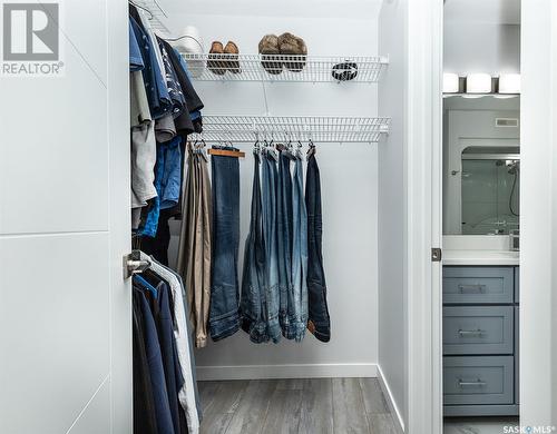 150 Ae Adams Crescent, Saskatoon, SK - Indoor Photo Showing Bathroom