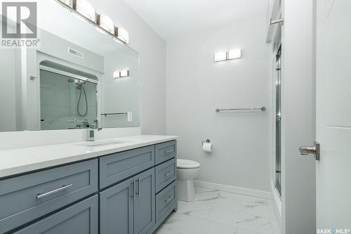 150 Ae Adams Crescent, Saskatoon, SK - Indoor Photo Showing Bathroom