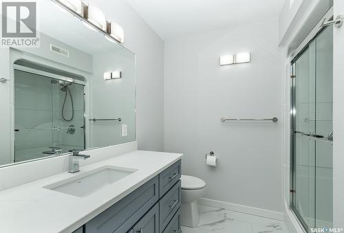 150 Ae Adams Crescent, Saskatoon, SK - Indoor Photo Showing Bathroom