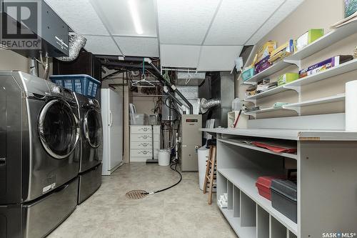 150 Ae Adams Crescent, Saskatoon, SK - Indoor Photo Showing Laundry Room