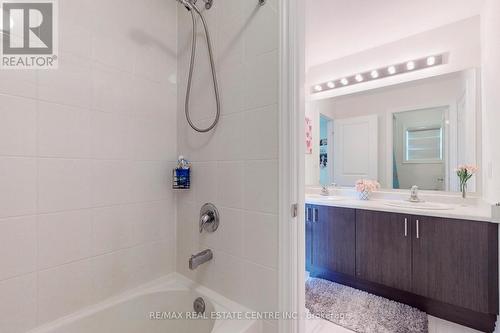 1623 Corsal Court, Innisfil, ON - Indoor Photo Showing Bathroom