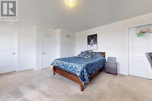 1623 Corsal Court, Innisfil, ON - Indoor Photo Showing Bedroom