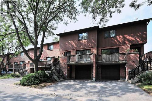 26 Ashglen Way, Markham, ON - Outdoor