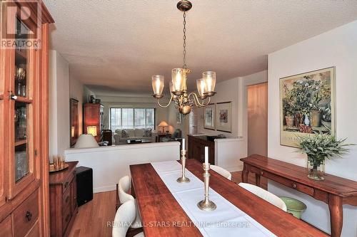 26 Ashglen Way, Markham (Unionville), ON - Indoor Photo Showing Dining Room