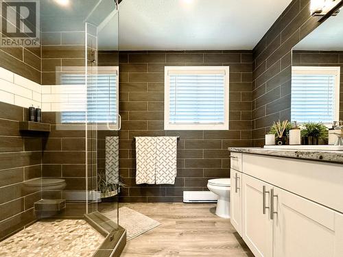 10015 87Th Street, Osoyoos, BC - Indoor Photo Showing Bathroom