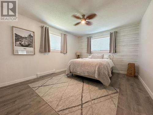 10015 87Th Street, Osoyoos, BC - Indoor Photo Showing Bedroom