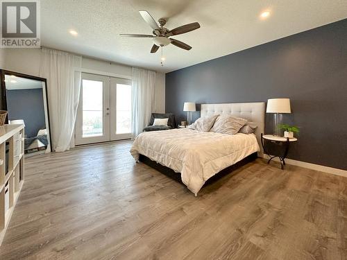 10015 87Th Street, Osoyoos, BC - Indoor Photo Showing Bedroom