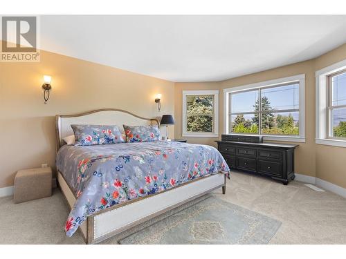 2967 Mcculloch Road, Kelowna, BC - Indoor Photo Showing Bedroom