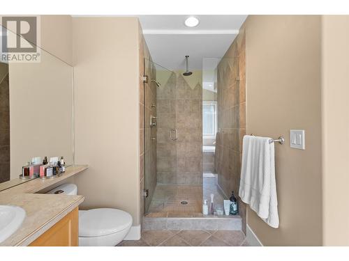 2967 Mcculloch Road, Kelowna, BC - Indoor Photo Showing Bathroom