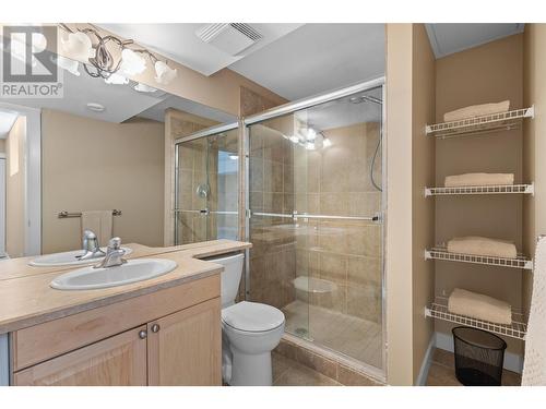 2967 Mcculloch Road, Kelowna, BC - Indoor Photo Showing Bathroom