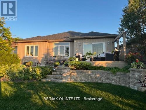 49 Maplehurst Crescent, Prince Edward County (Wellington), ON - Outdoor