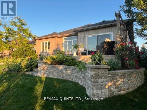 49 Maplehurst Crescent, Prince Edward County (Wellington), ON - Outdoor